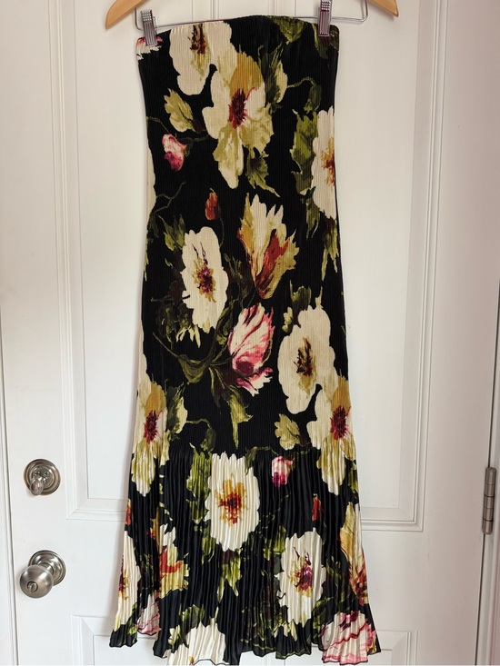 Abercrombie & Fitch Dresses & Skirts - Abercrombie & Fitch Black Floral Strapless Midi Dress, XXSP